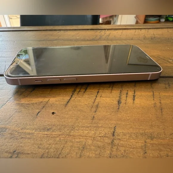 Apple iPhone 14 - Purple 256 g - Picture 4 of 9